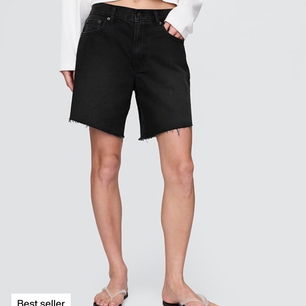 NWT Gap 8" Mid Rise '90s Loose Denim Bermuda Shorts